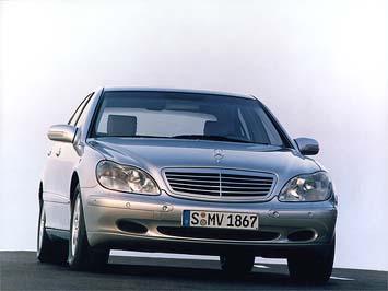 Mercedes-Benz S 320 (  W 220 E 32,  W220.065),  1998 .