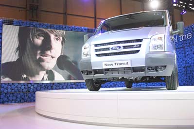 Ford Transit 2006            28  2006 .