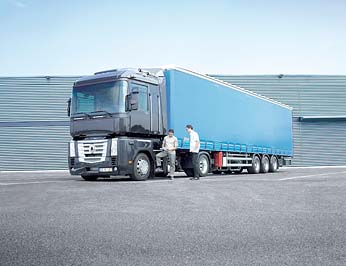 Renault Magnum