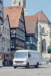   Mercedes-Benz Vario 614 D, 2000 .
