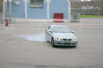   BMW, 26  2006 .