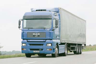   MAN TGA 18.440   XLX.  MAN        European Road Transport Show 2005. : MAN Group