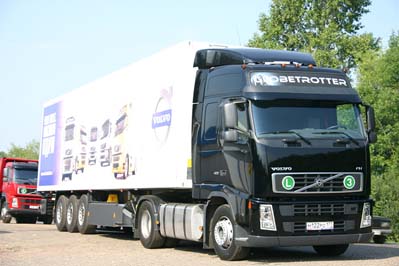   Volvo FH12 Black Russia   Schmitz.