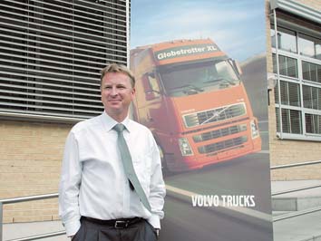  Volvo    , 2002 .
